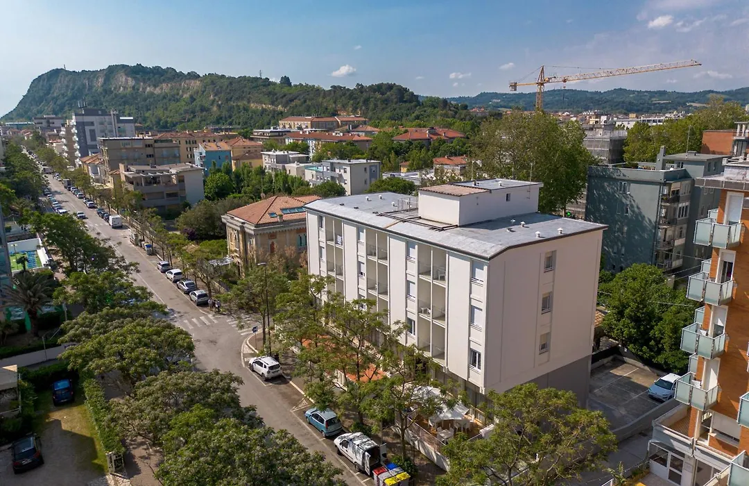 Amadei Hotel Promenade-1